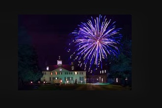 Photographing Holiday Illuminations at Mount Vernon